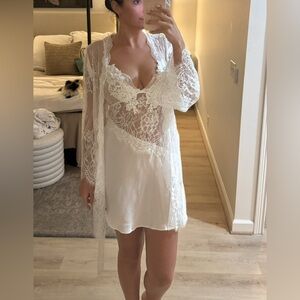 In Bloom By Jonquil Allover Lace Long Sleeve Scalloped Trim Slip Dress & Robe